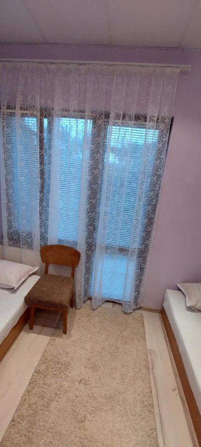 Guest House Kukera パヴェル・バニャ エクステリア 写真